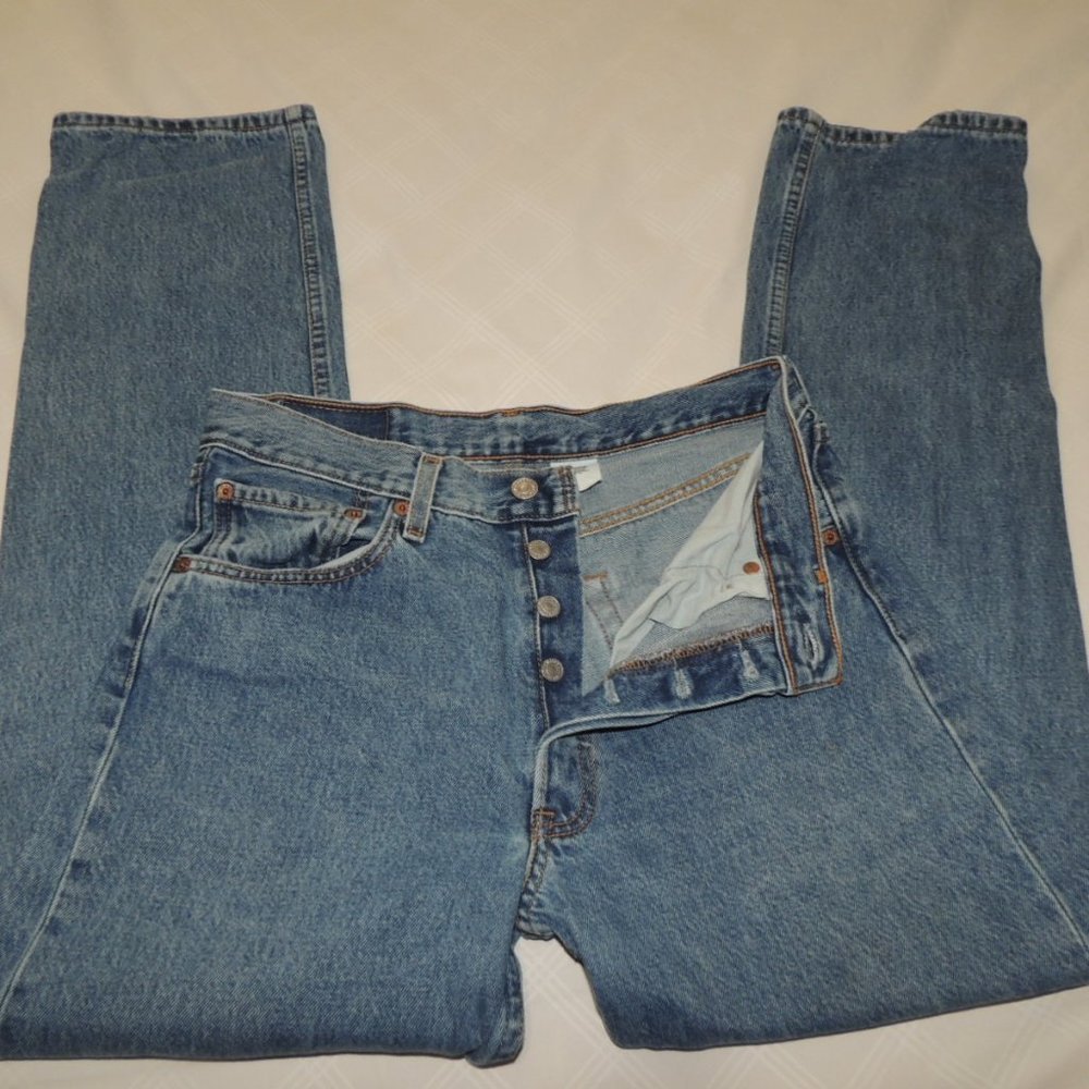 Mens LEVIS STRAUSS 501 Size 31 x 30 Denim JEANS